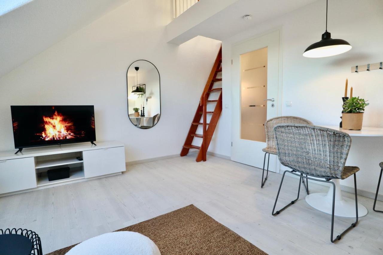Gallery Apartment: Maisonette + Free Parking + Netflix Essen Exteriör bild